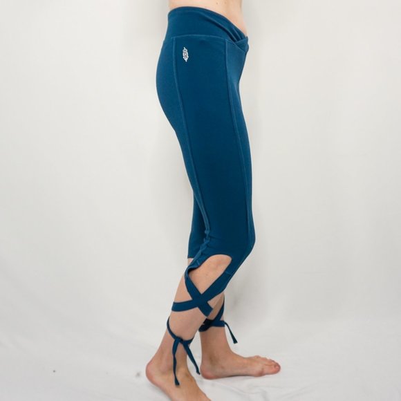 FP MOVEMENT Sapphire Turnout Wrap Tie Leggings - Picture 2 of 6